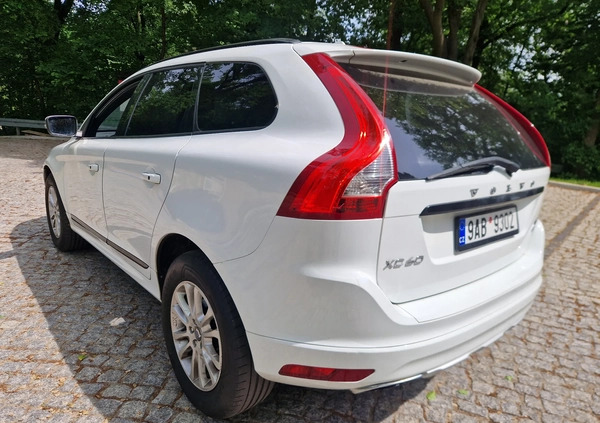 Volvo XC 60 cena 75500 przebieg: 173000, rok produkcji 2016 z Kraków małe 254